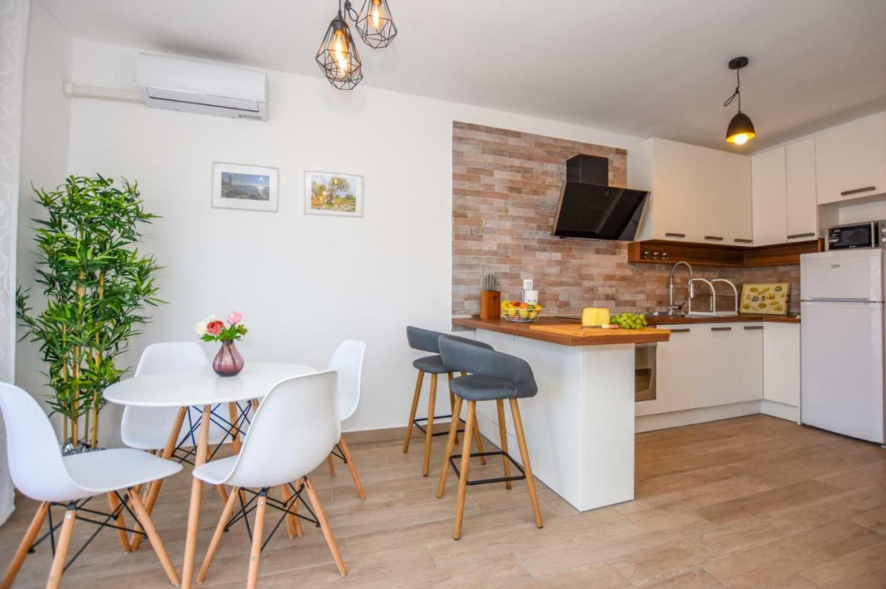 Apartments Milena 8 Mandre Kültér fotó